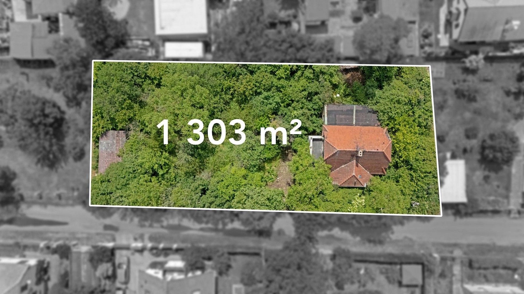 Pozemek pro bydlení, 1 303 m²