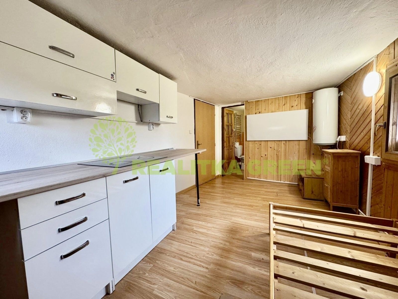 Pronájem byt 1+kk - Žlutava, 19 m²