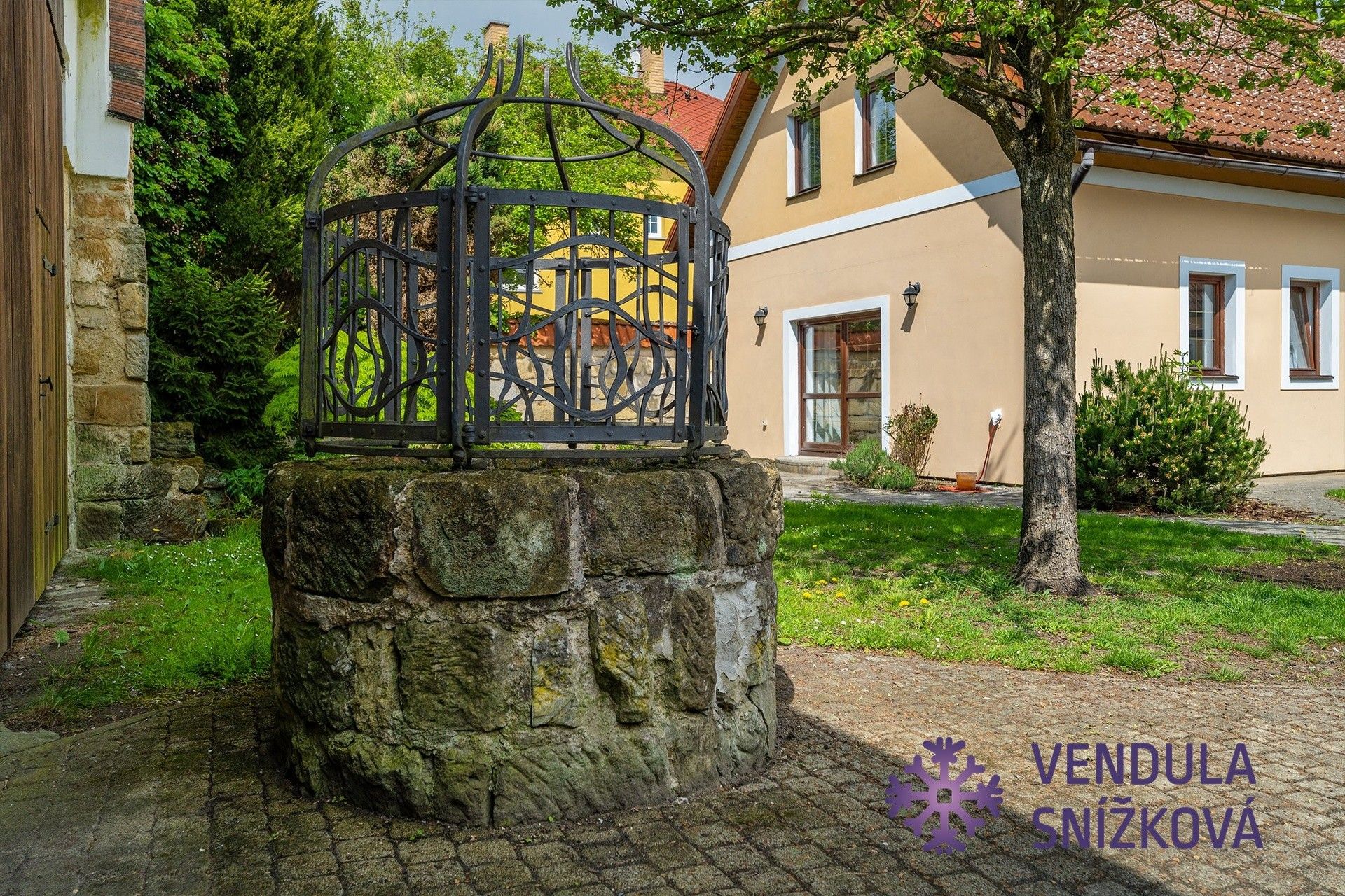 Rodinné domy, Březinka, Bělá pod Bezdězem, 180 m² - 1