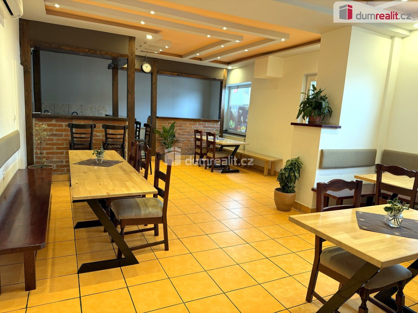 Pronájem komerční - Masarykova, Zlín, 130 m²