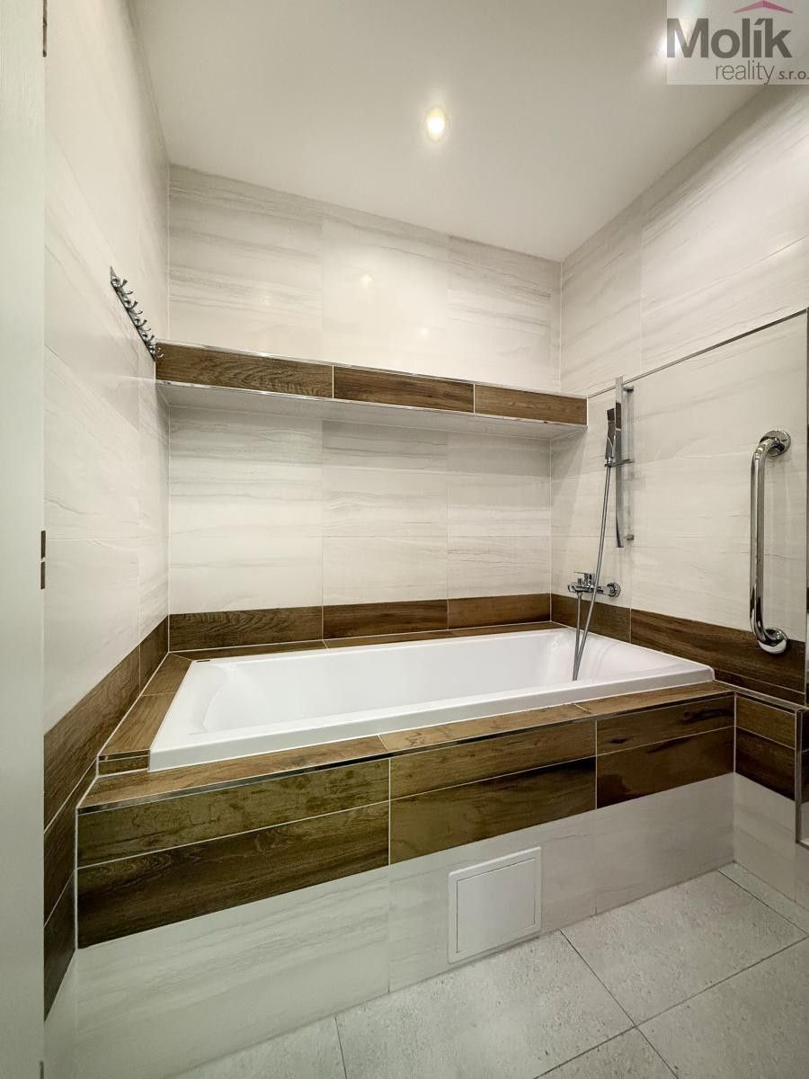 Byt 1+kk · 38 m² · U divadla, Teplice - 3