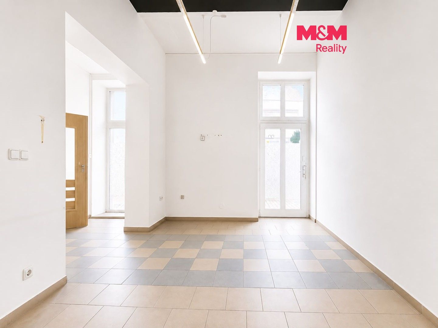 Obchodní prostory, Parkány, Náchod, 110 m² - 1