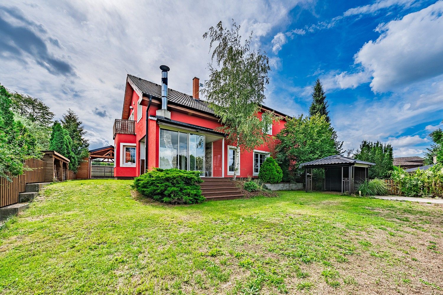 Rodinné domy, Chocerady - Komorní Hrádek, okres Benešov, Středočeský kraj, 212 m² - 1