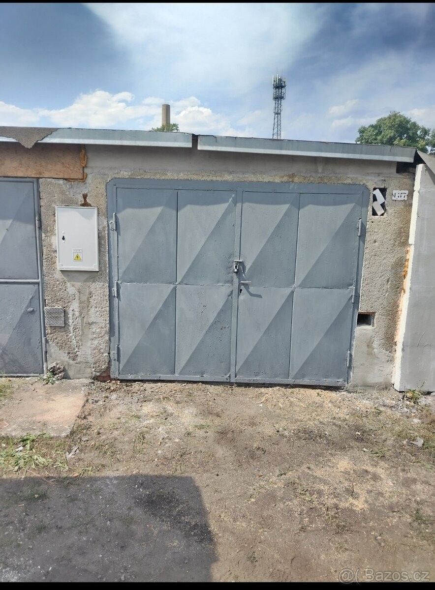 Garáž