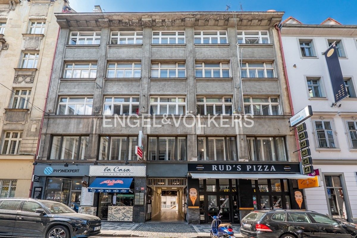Kanceláře, V jámě, Praha, 125 m²