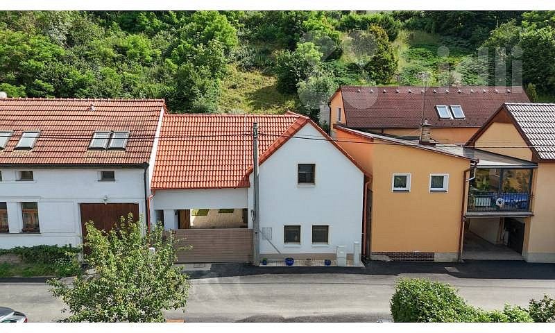 Rodinné domy, Choteč, okres Praha-západ, Středočeský kraj, 130 m² - 2