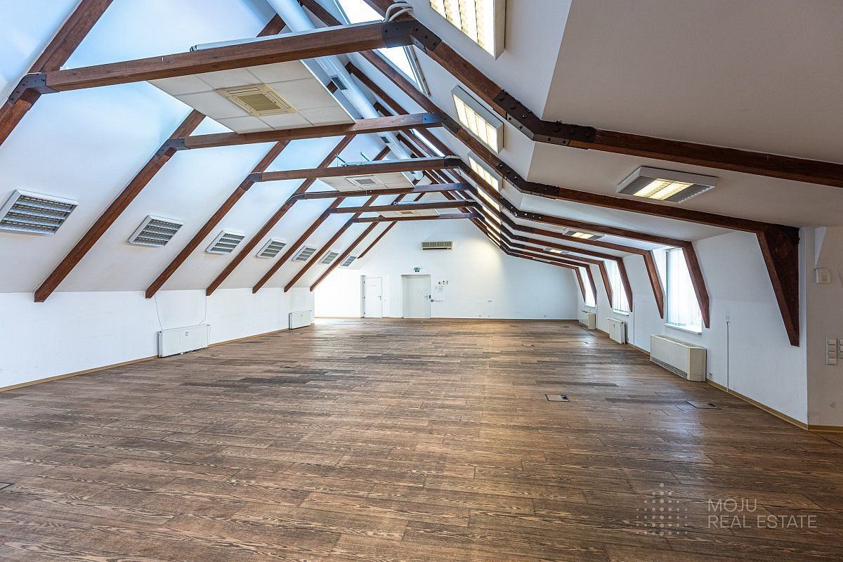 Kancelář · 424 m² · Praha - Nové Město, Hlavní město Praha - 3