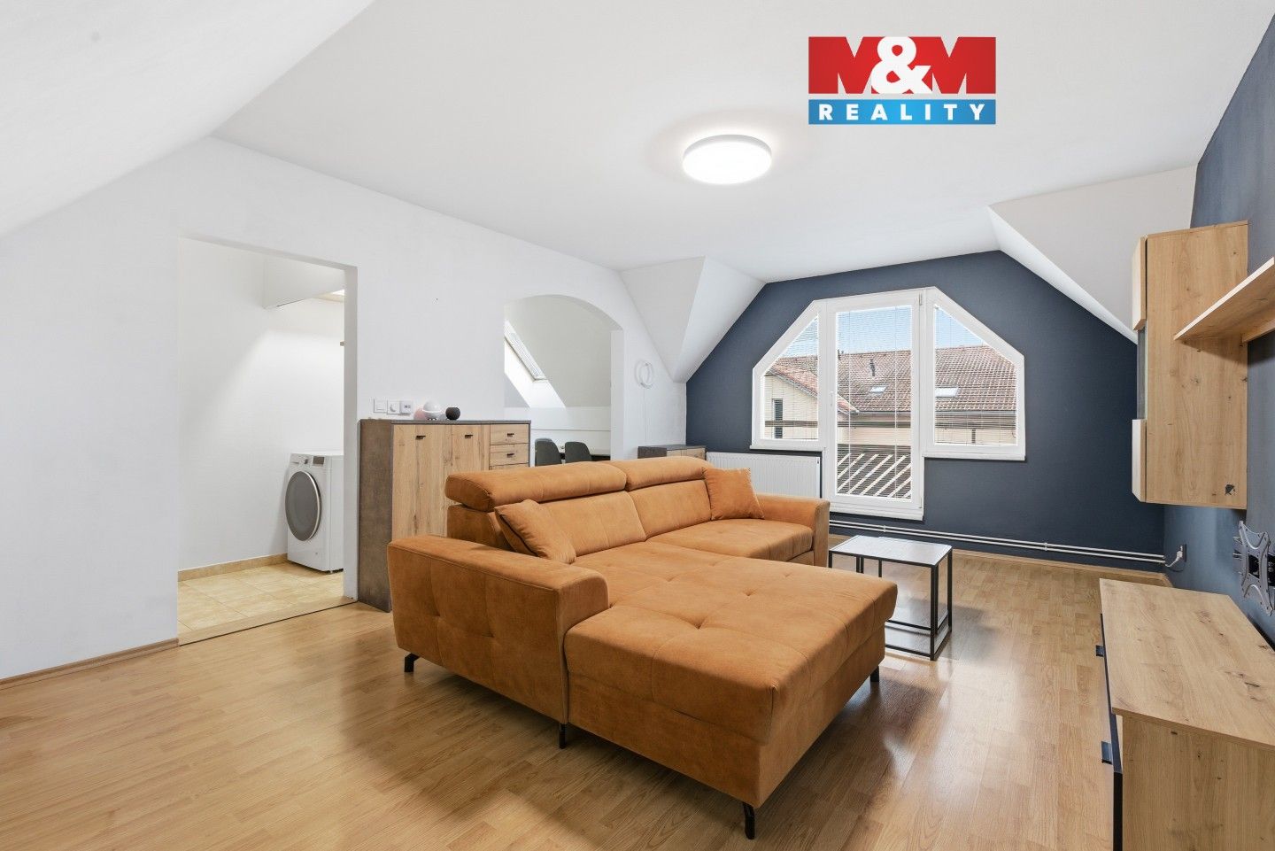 2+1, K Parku, Nupaky, 63 m²