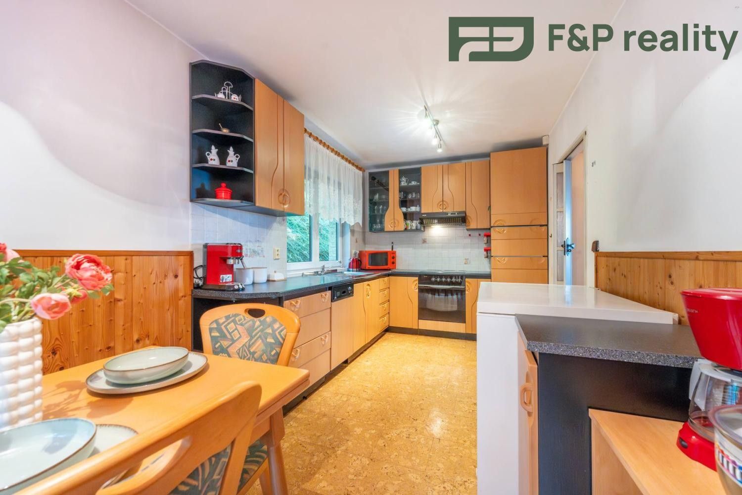 Rodinné domy, Měřín, Rabyně, 122 m²