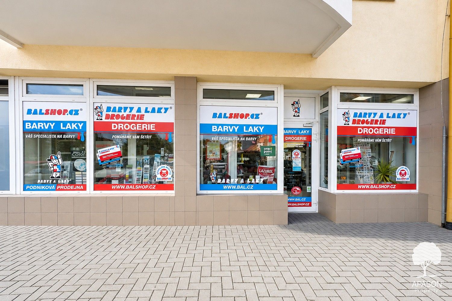 Obchodní prostory, nám. 3. května, Otrokovice, okres Zlín, 105 m² - 2