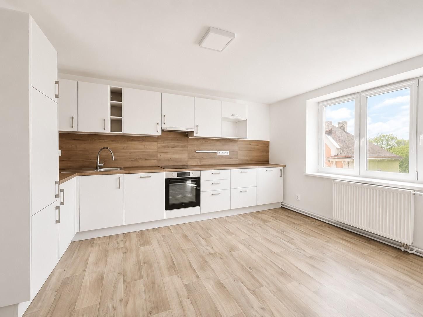 Byty, Tř. 5. května  , Pečky, 130 m² - 2