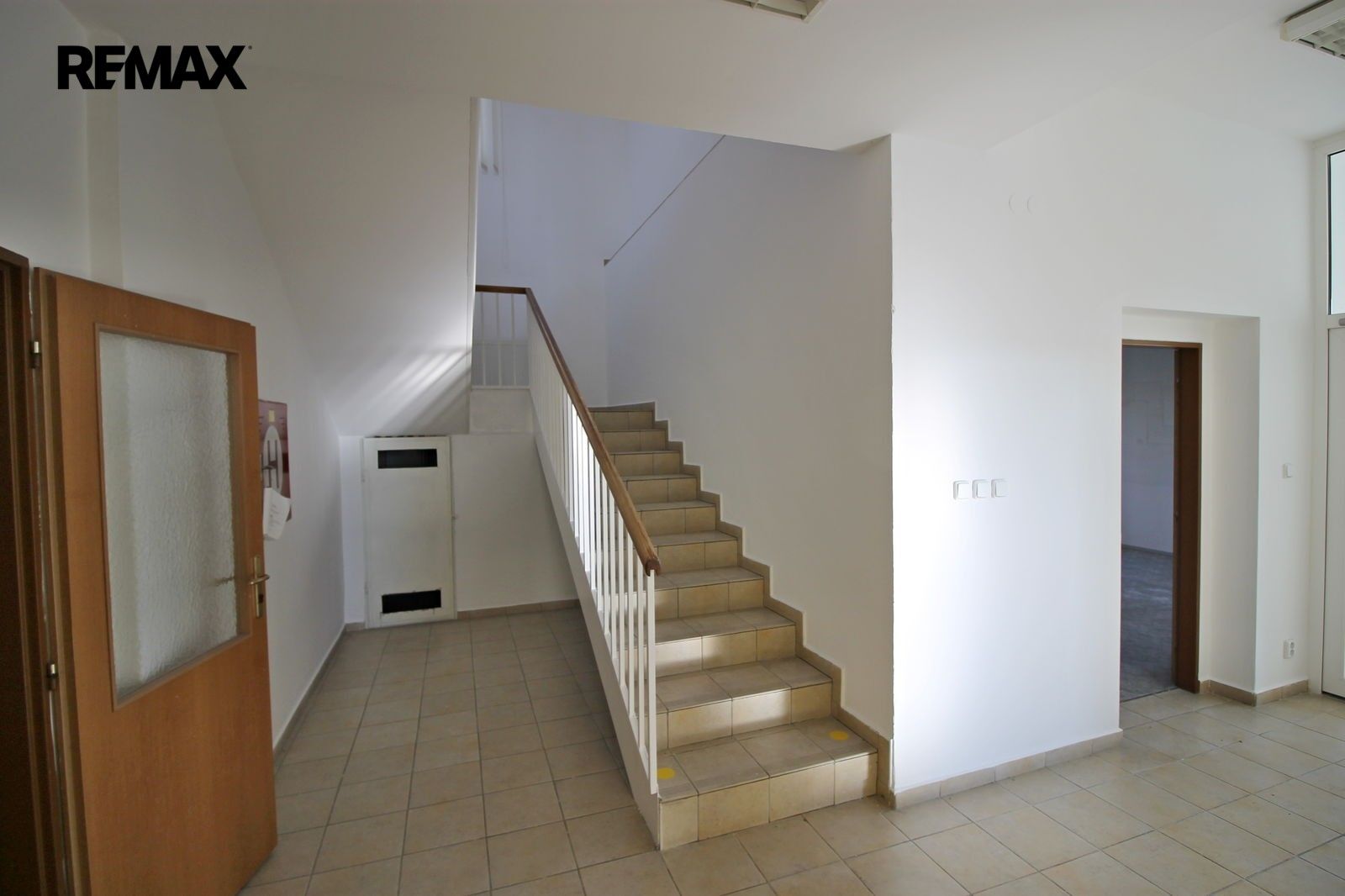 Výrobní prostory · 2 700 m² · Nádražní 577, Zliv - 4