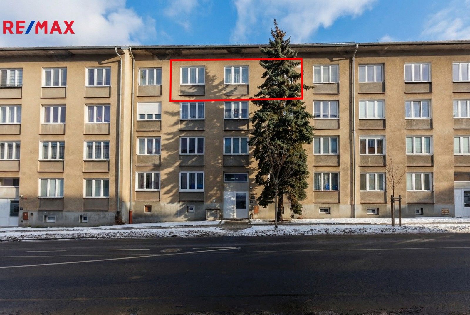 Prodej byt 2+1 - Jednoty, Sokolov, 62 m²