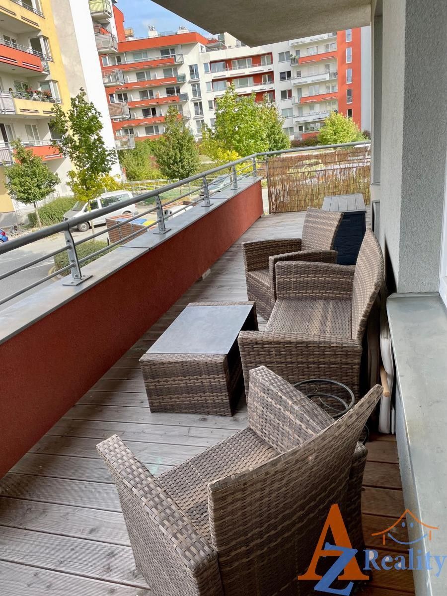 2+kk, Pavla Beneše, Praha, 67 m²