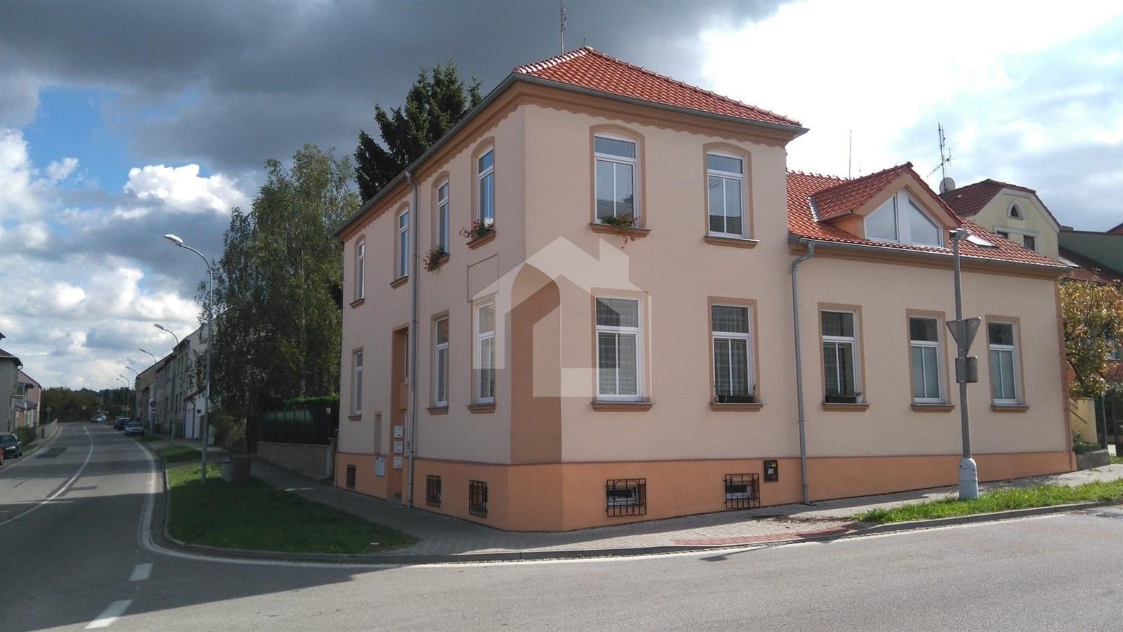 1+kk, Ledenická, České Budějovice, 32 m²