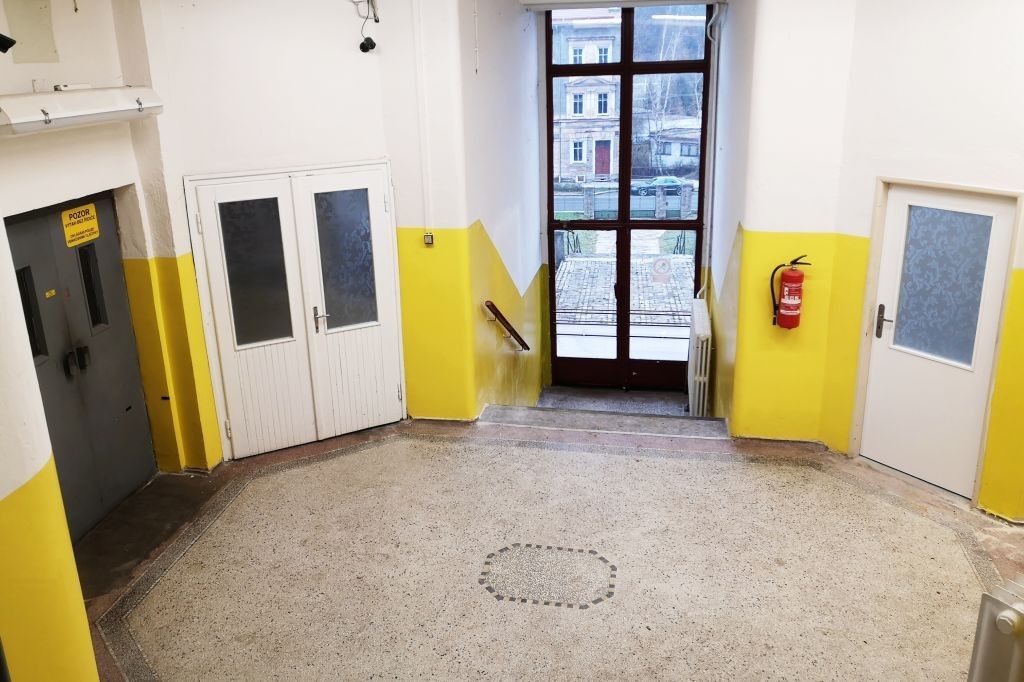 Výrobní prostory · 1 700 m² ·  kraslice 1360/3 - 4