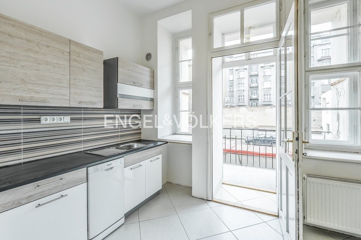 Pronájem byt 3+1 - dr. Zikmunda Wintra, Praha, 104 m²