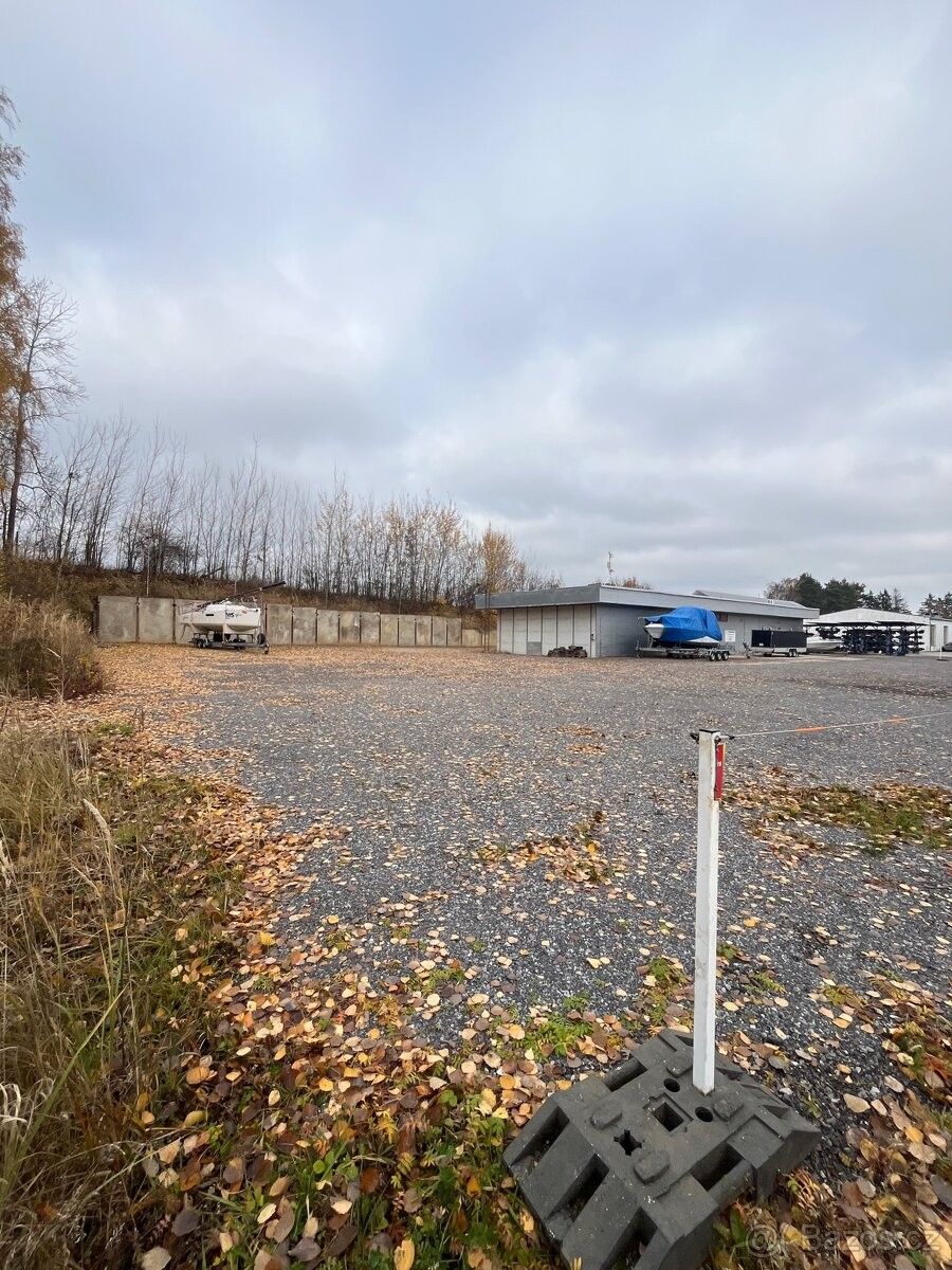 Garáže, Lišov u Českých Budějovic, 373 72