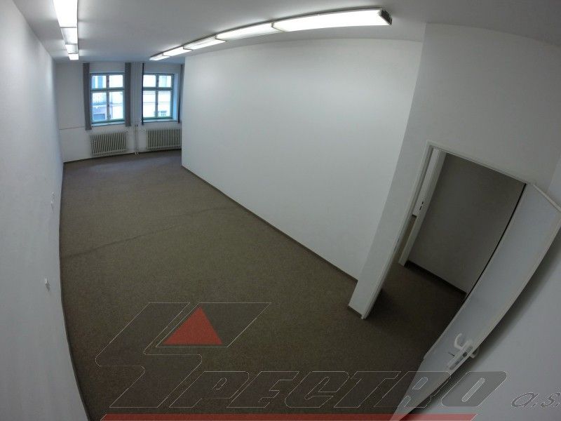 Pronájem kancelář - Perlová, Vnitřní Město, Plzeň, 71 m²