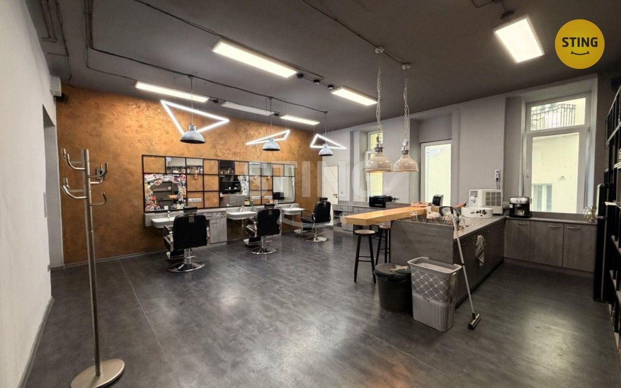 Pronájem komerční - S. K. Neumanna, Ostrava, 80 m²