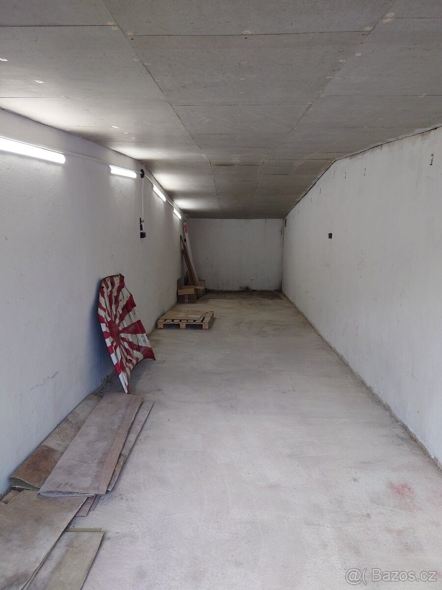 Garáže, Česká Lípa, 470 01