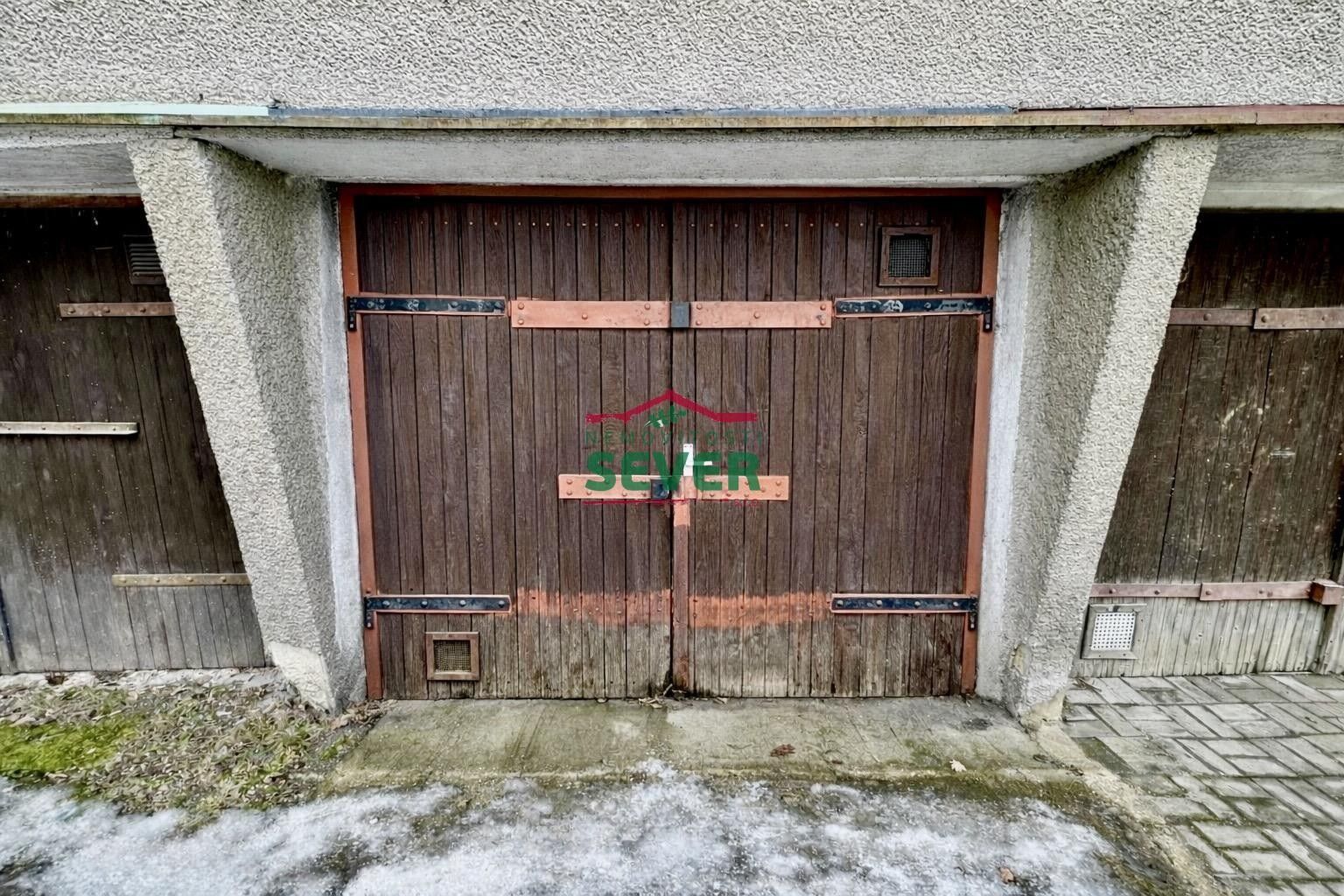 Garáže, Jenišovská, Bílina, 18 m²