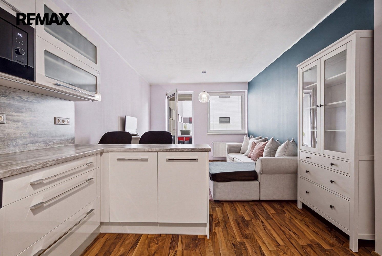Byt 2+kk · 47 m² · Praha - Hostavice, okres Praha 14, Hlavní město Praha - 3