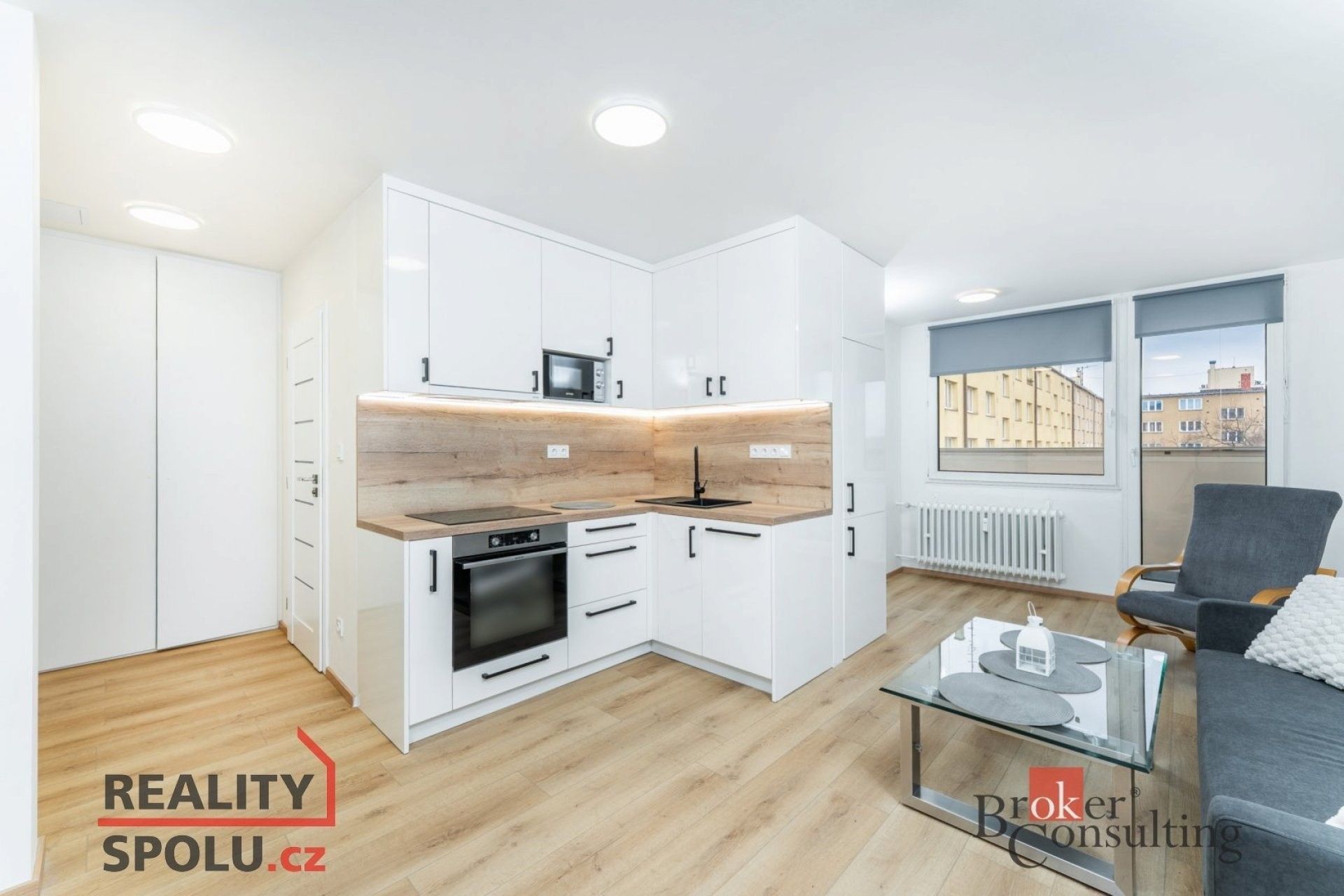 3+kk, Sokolovská, Praha, 44 m²