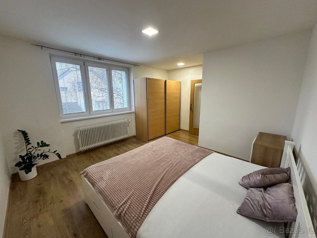 Pronájem byt - Náměšť nad Oslavou, 675 71