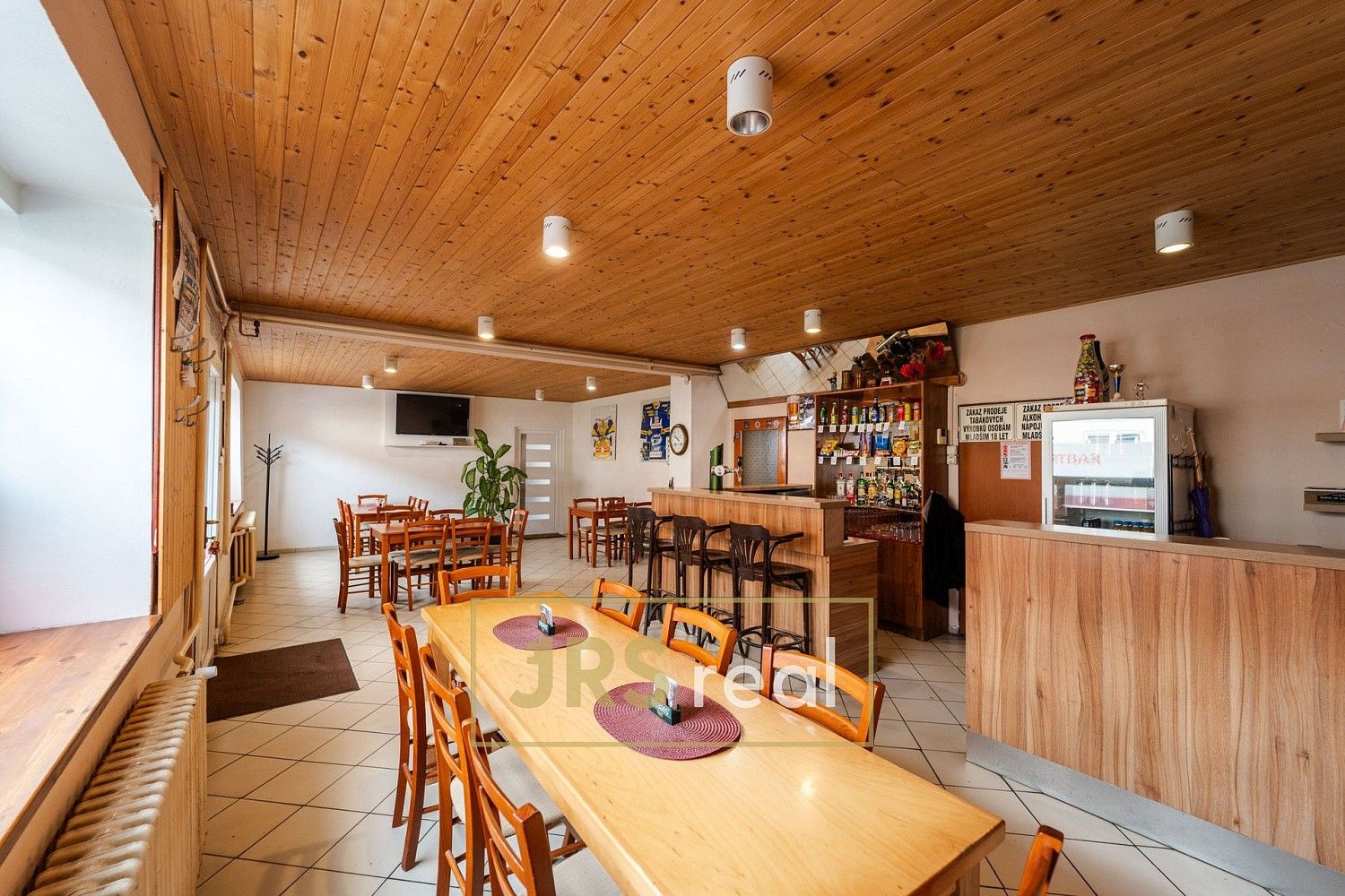 Restaurace · 220 m² · Dolní Němčí, okres Uherské Hradiště, Zlínský kraj - 3
