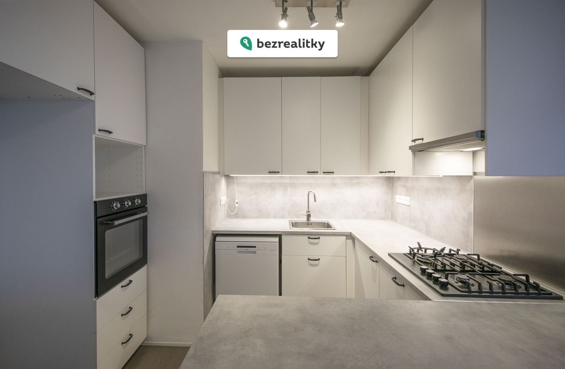Prodej byt 4+kk - Vysočanská, Praha, 65 m²