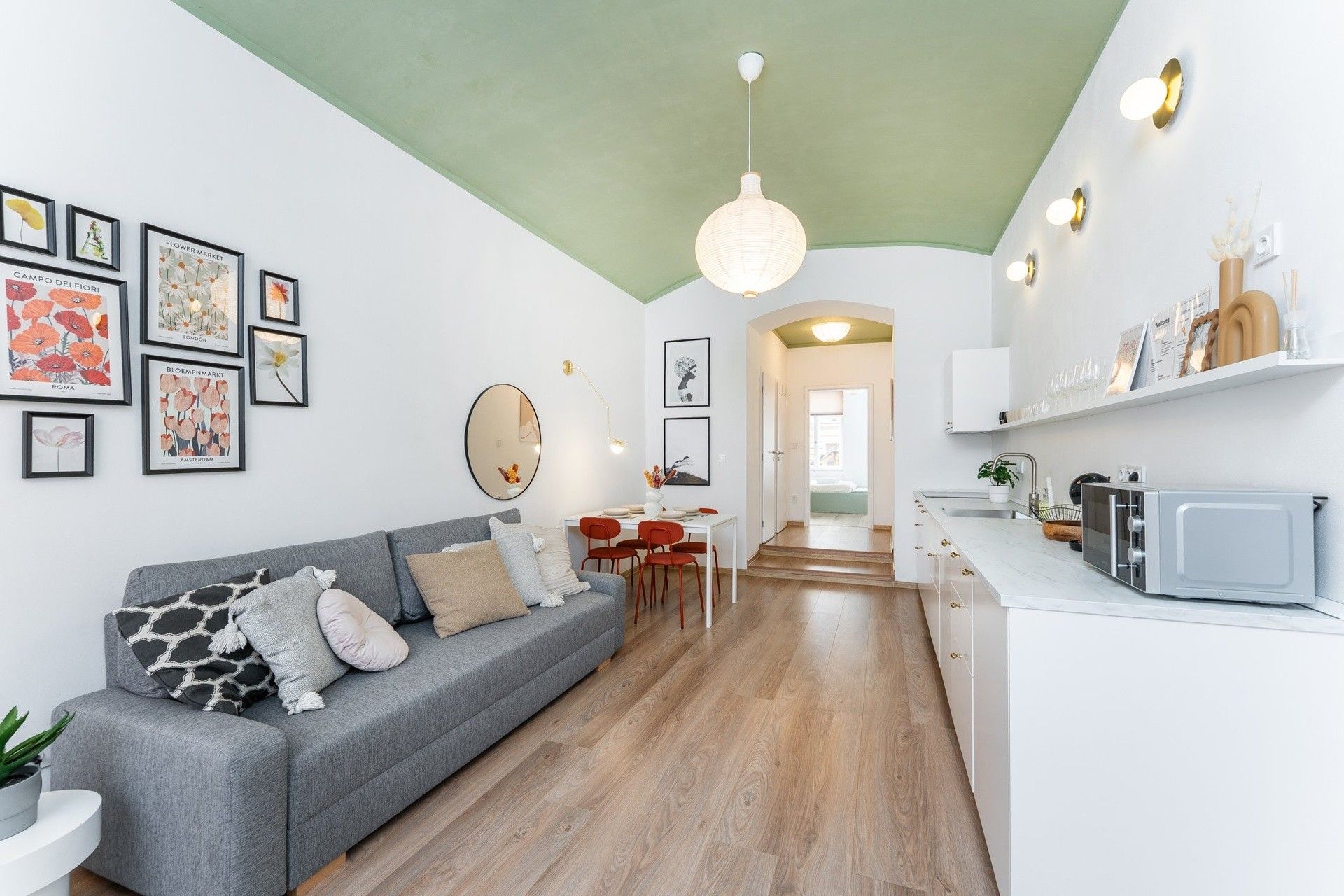 Pronájem byt 2+kk - Rumunská, Praha, 39 m²