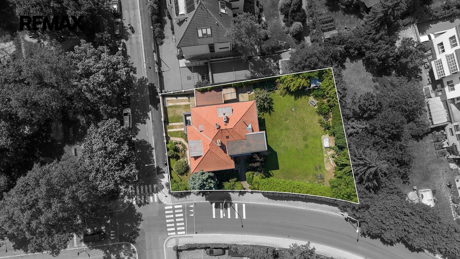 Prodej rodinný dům - Praha - Dejvice, okres Praha 6, Hlavní město Praha, 400 m² - 2
