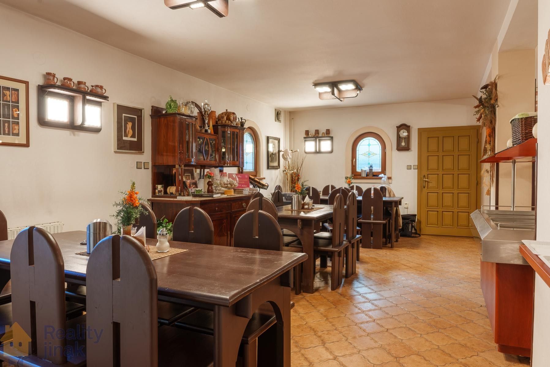 Prodej restaurace - Hlavní, Dolní Dunajovice, 300 m² - 5