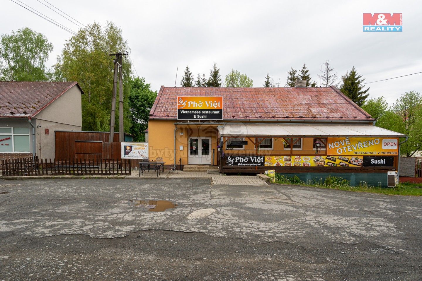 Restaurace, Horní Loděnice, 166 m²