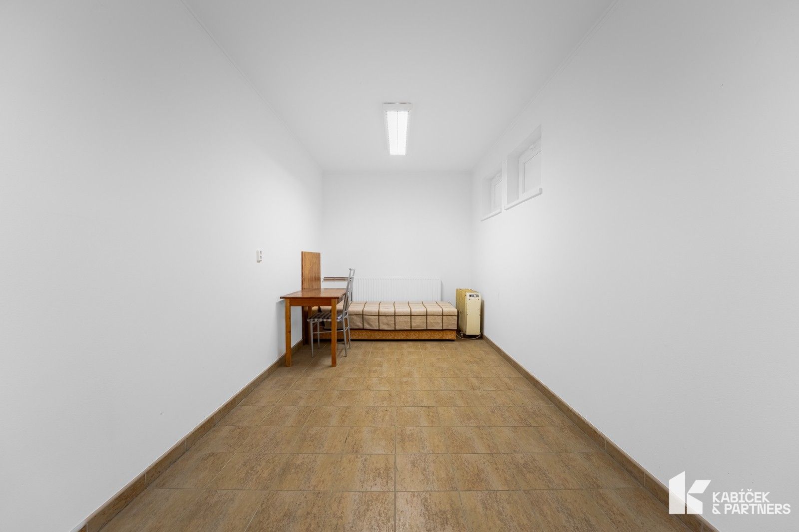 Restaurace · 454 m² · Malínky - 4