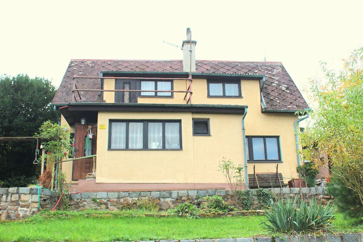 Prodej rodinný dům - Jenštejn, 250 73