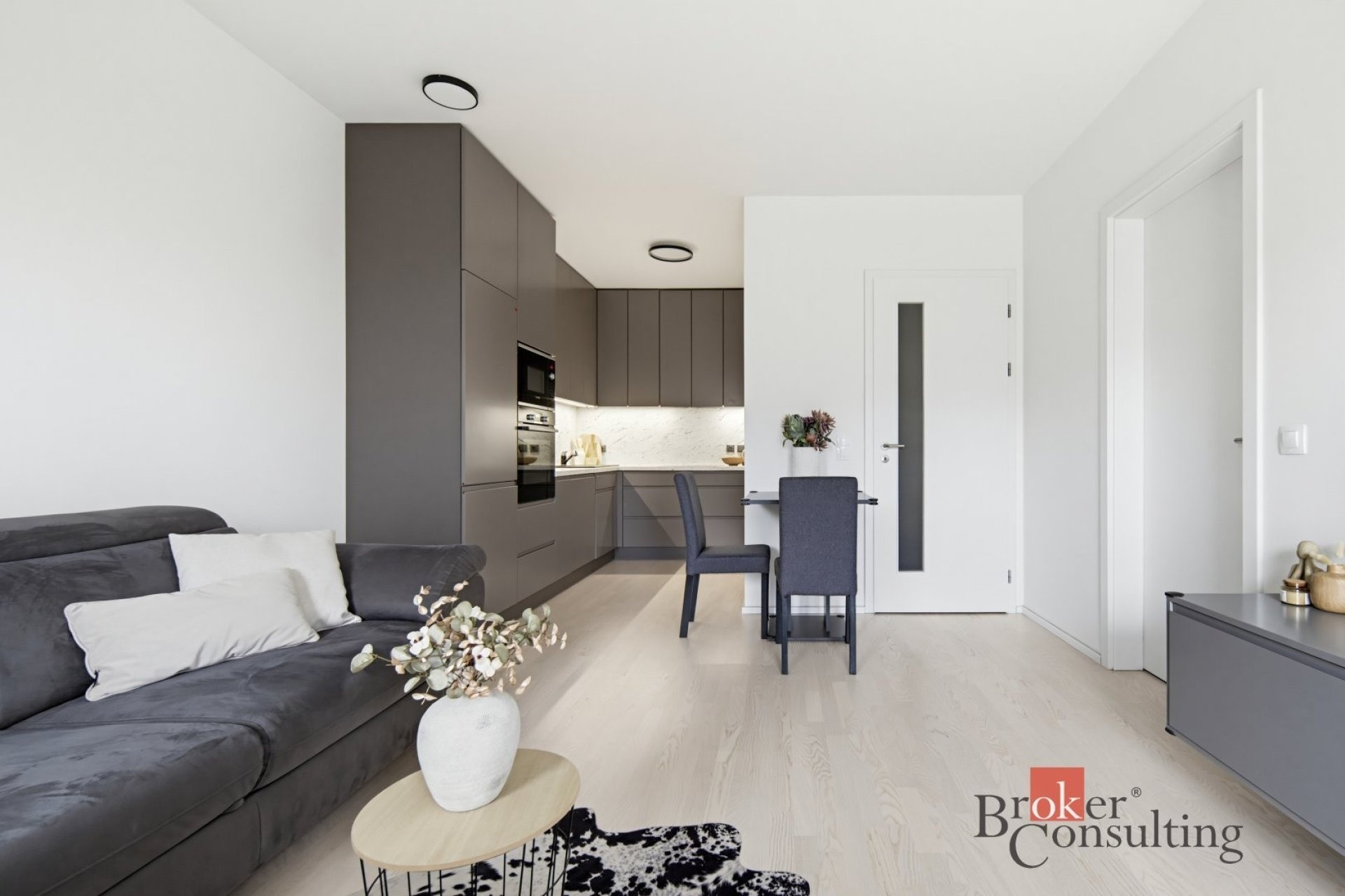 2+kk, Novotného, Praha, 52 m² - 1