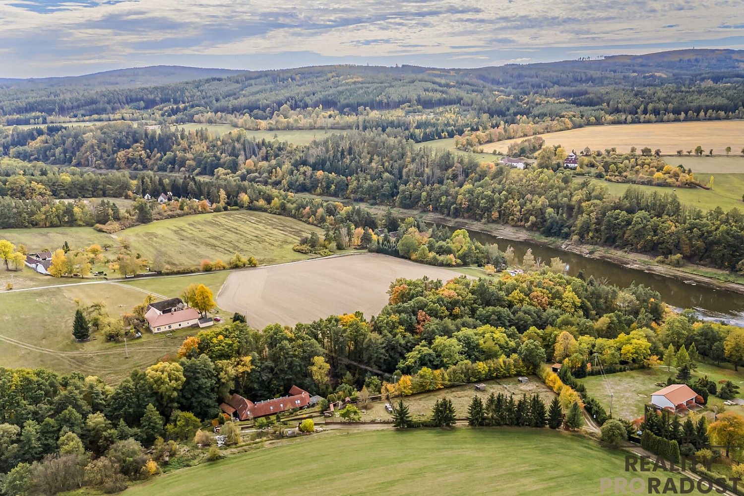 Rodinné domy, Chrášťany - Doubrava, okres České Budějovice, 620 m² - 1