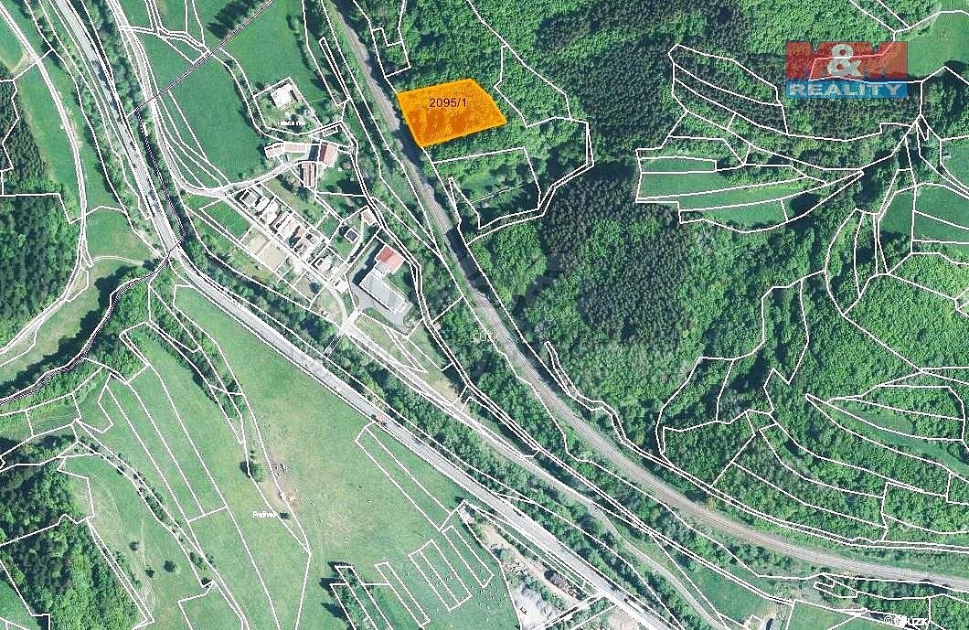 Louka, 2 937 m²