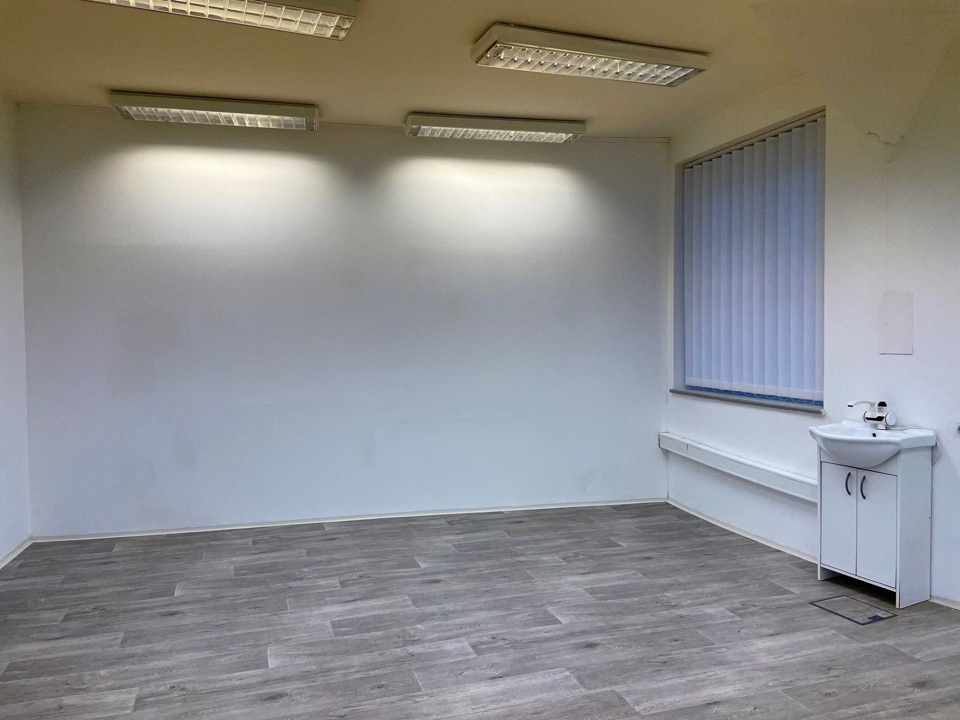 Pronájem kancelář - Hrnčířská, Česká Lípa, 27 m²