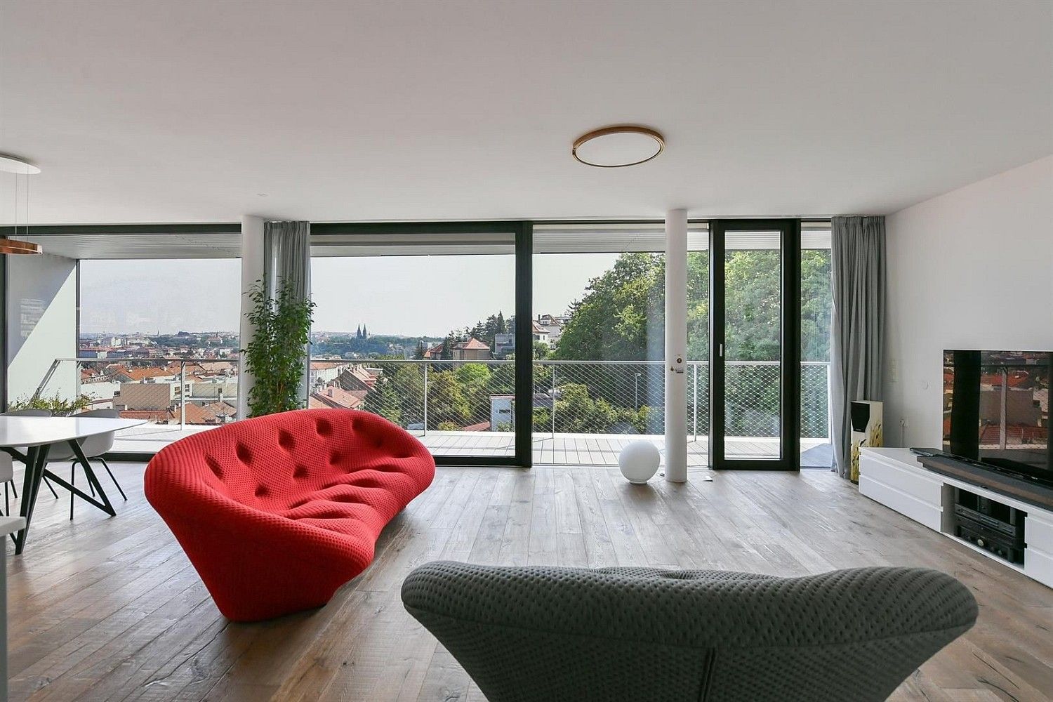 Byt 6+kk a více · 278 m² · Praha - Smíchov, okres Praha 5, Hlavní město Praha - 4