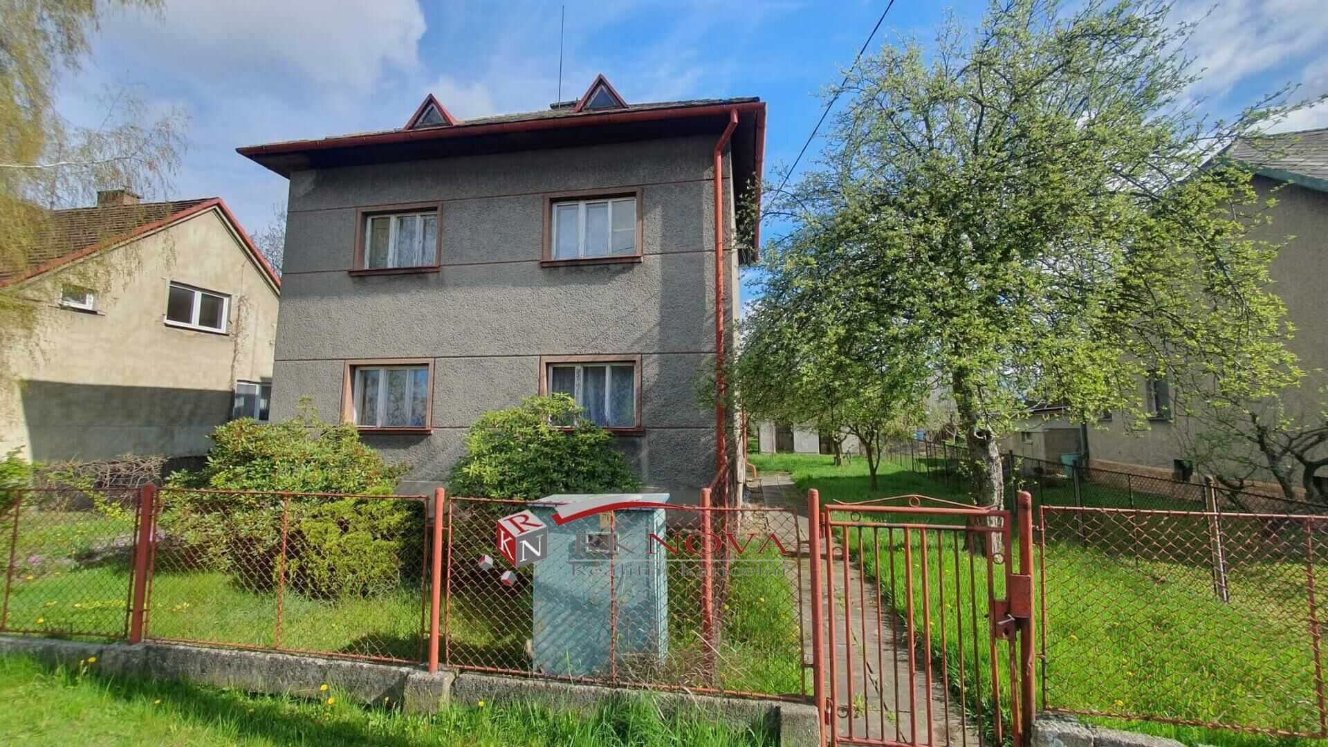Prodej dům - Dolní Marklovice, Petrovice u Karviné, 180 m²
