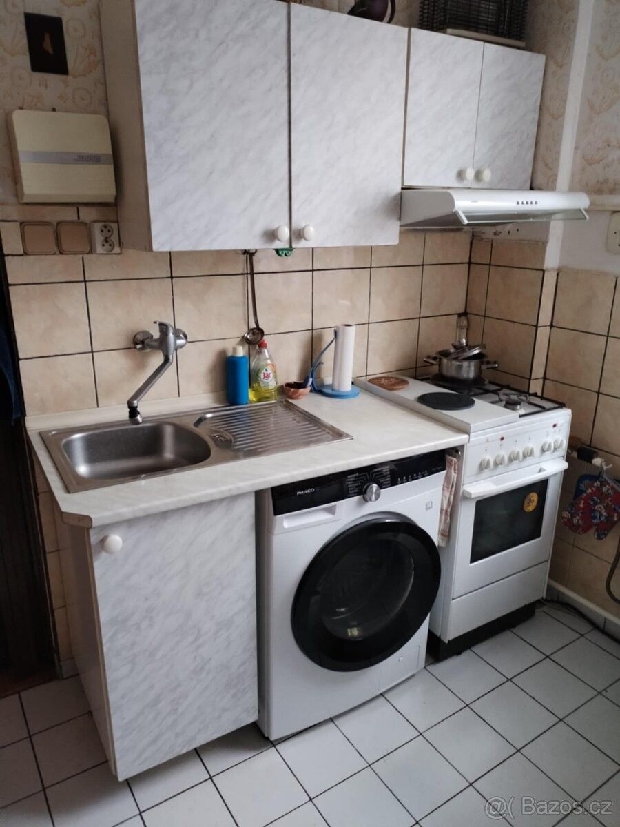 Pronájem rodinný dům - Otrokovice, 765 02