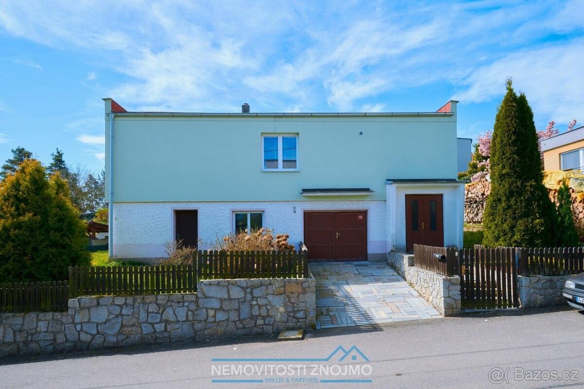 Prodej rodinný dům - Štěkeň, 387 51