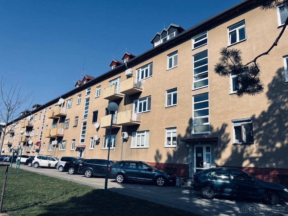 Byty, Hodonín, 695 01