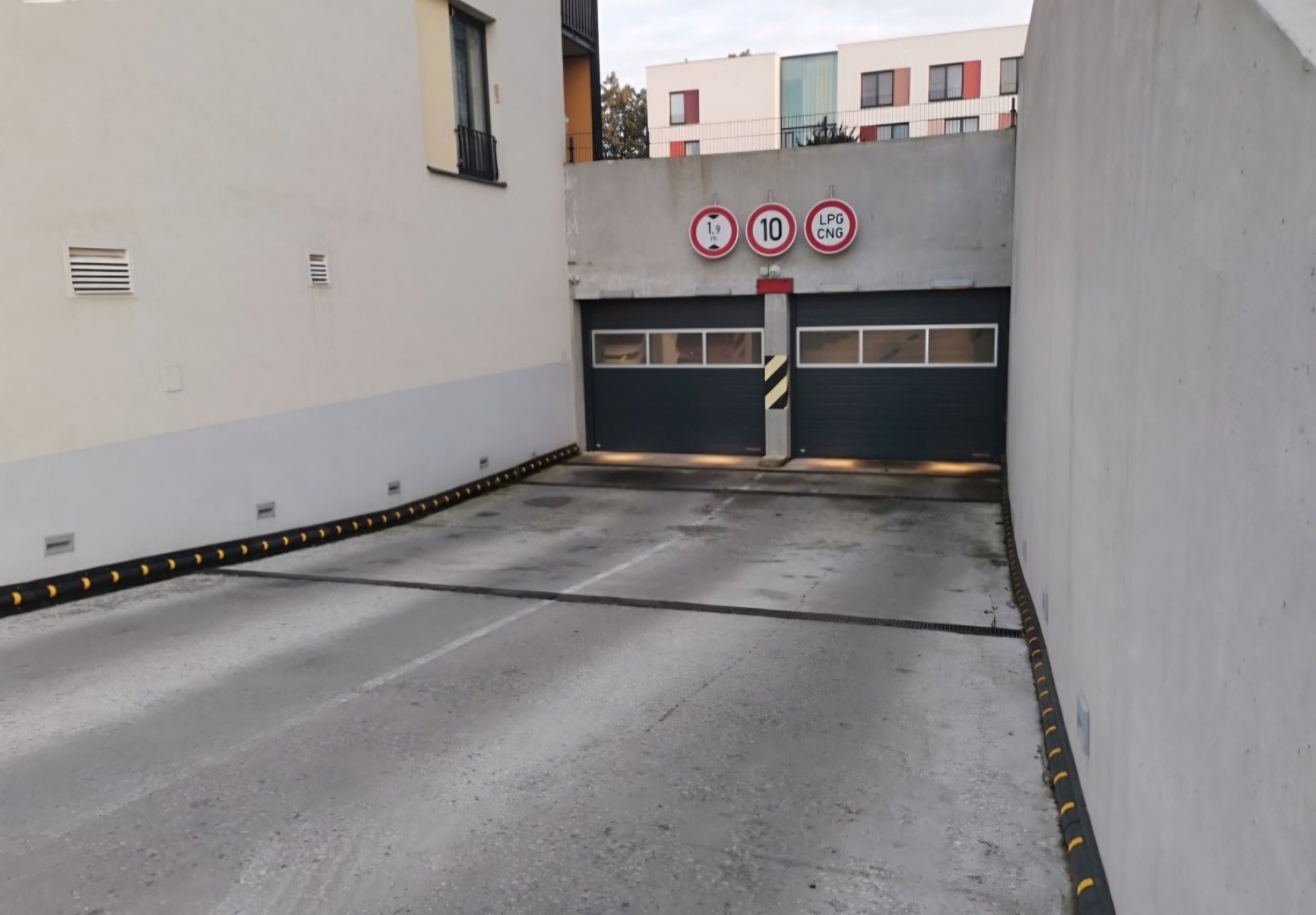 Pronájem byt 1+kk - Benediktínská, Kladno, 39 m²