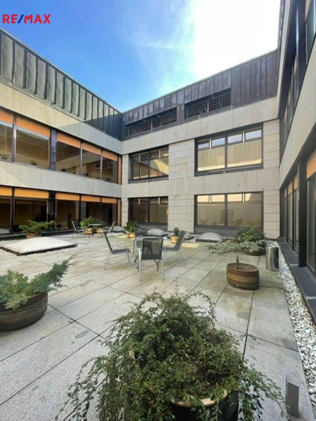 Pronájem kancelář - Podvinný mlýn, Praha, 18 m²