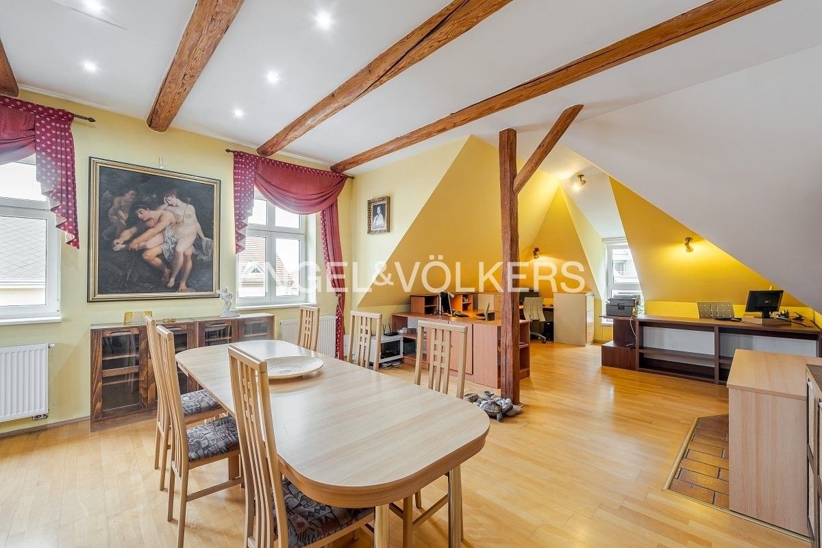 3+kk, Na rovni, Praha, 100 m²