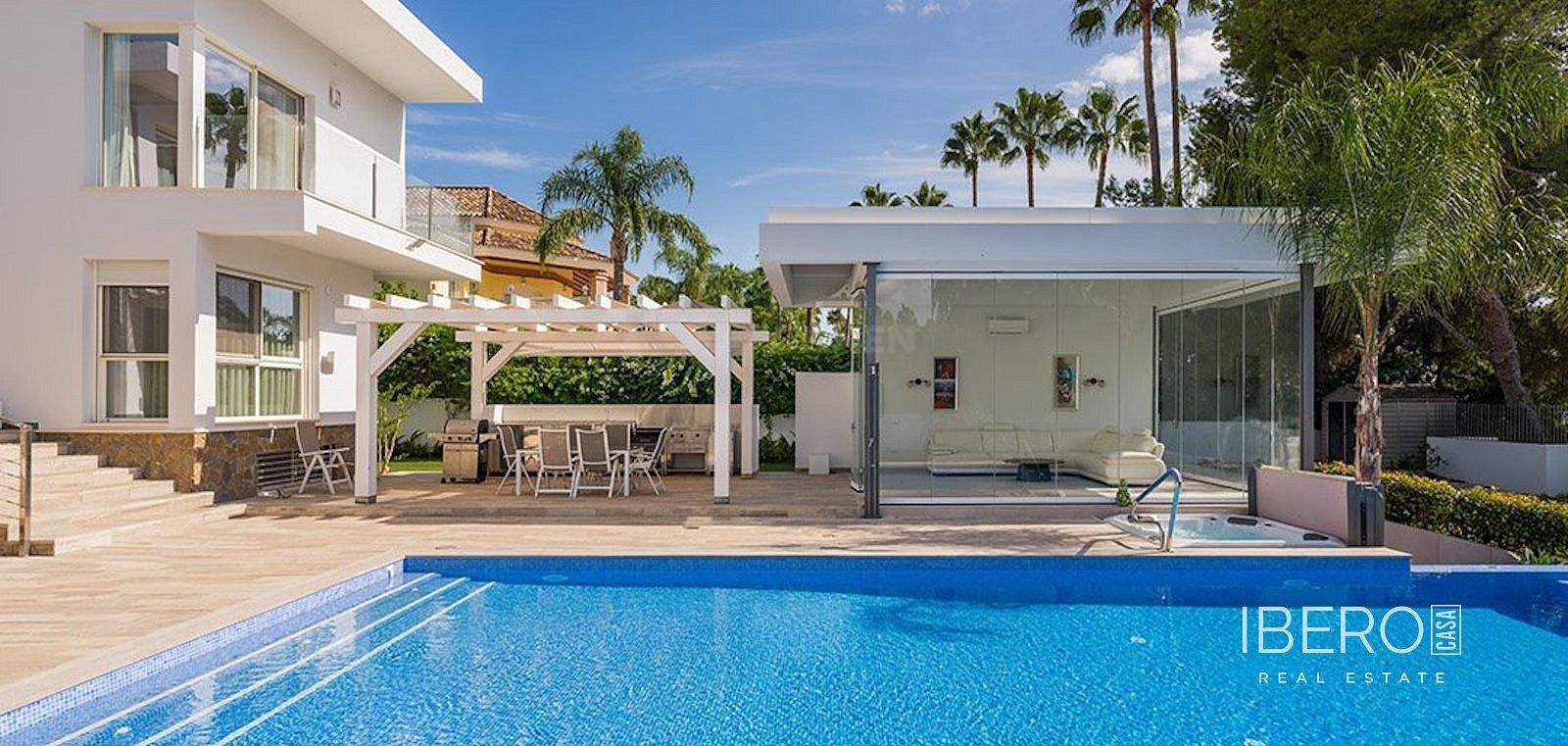 Rodinný dům · 923 m² · Nueva Andalucía, ES - 3